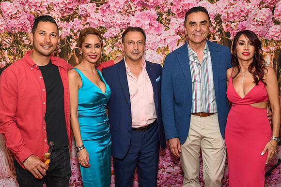 Jim Halling Photography Negin Jafari Birthday 5-4-19-0432