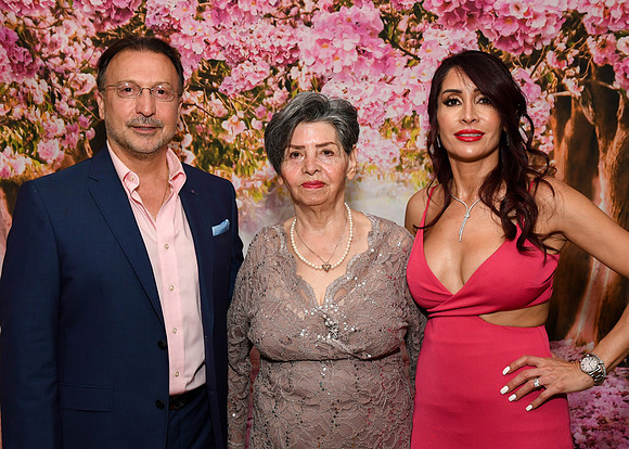 Jim Halling Photography Negin Jafari Birthday 5-4-19-0494